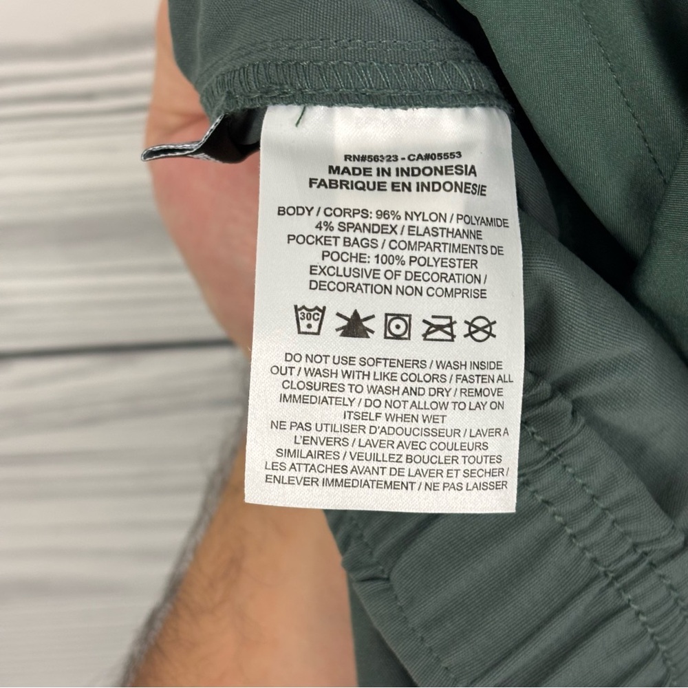 NWT NIKE ACG HIKE PANTS ALL CONDITIONS GEAR GREEN WATER REPELLANT UV SIZE SMALL - Picture 11 of 15